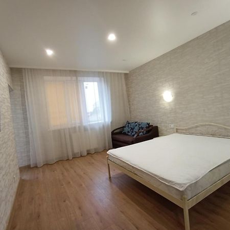Квартира З Ремонтом Між Залізничним Вокзалом І Центром Leópolis Exterior foto